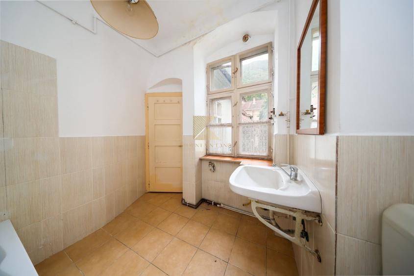 Locație rară în Brașov: ideal pentru regim hotelier sau business