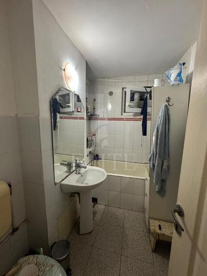 Apartament 3 camere în zona DIANA
