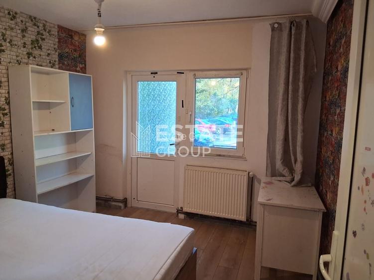 Apartament 3 camere, decomandat, Lipovei
