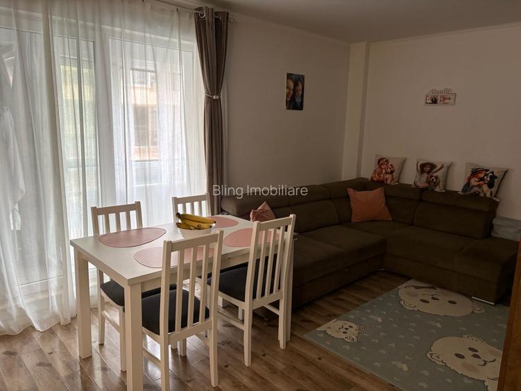 Apartament cu 3 camere,etaj 1,garaj de 30 mp - 2
