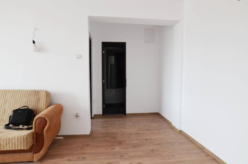 Apartament 2 camere Podu Ros, etaj intermediar, mutare imediata