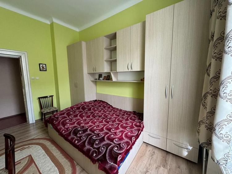 Apartament cu 4 camere decomandat în Kogălniceanu