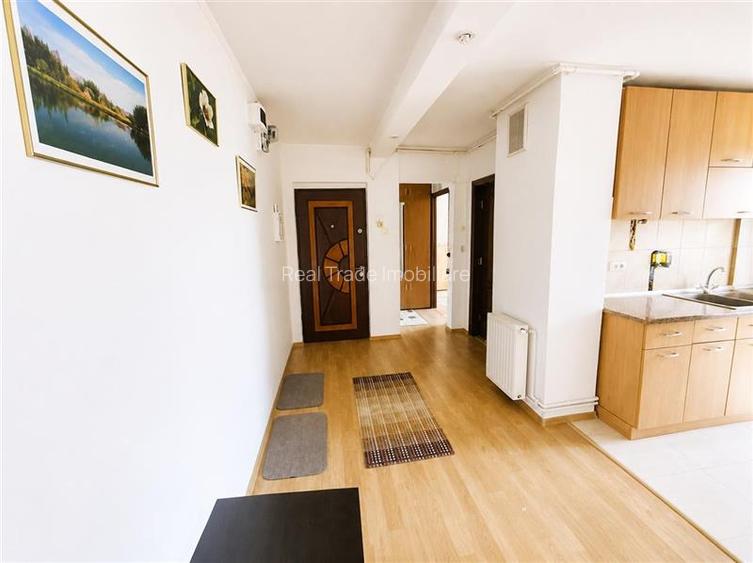 Apartament 2 camere decomandat,  etajul 1 mobilat si utilat , parcare - 8