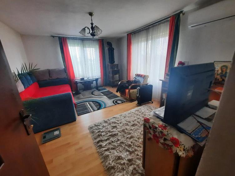VANZARE CASA DOMNESTI - TEGHES