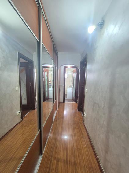 Apartament 3 camere Obcini de vânzare