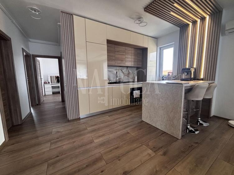 Apartament 3 camere de vanzare in Floresti