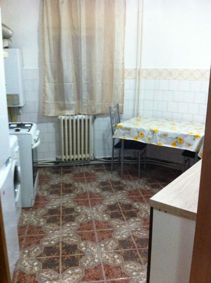 Apartament cu 3 camere str. Savenilor