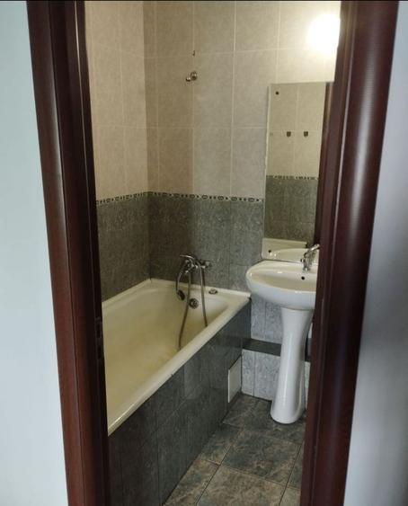 Apartament 2 camere decomandat, intre statiile de metrou Lujerului si Gorjului