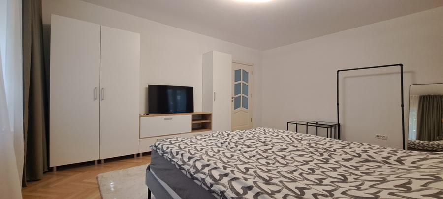 DE INCHIRIAT GARSONIERA DECOMANDATA - B-UL UNIRII