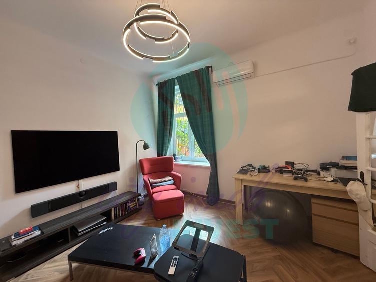 Apartament cochet vila edificata in perioada interbelica