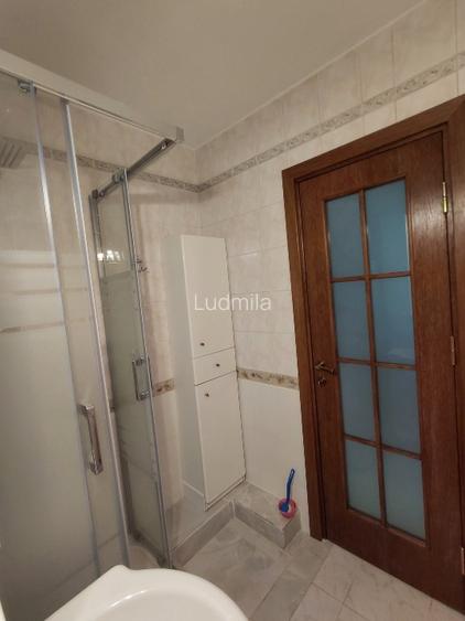  Prima inchiriere 3 camere, complet renovat, loc parcare asigurat. - 9