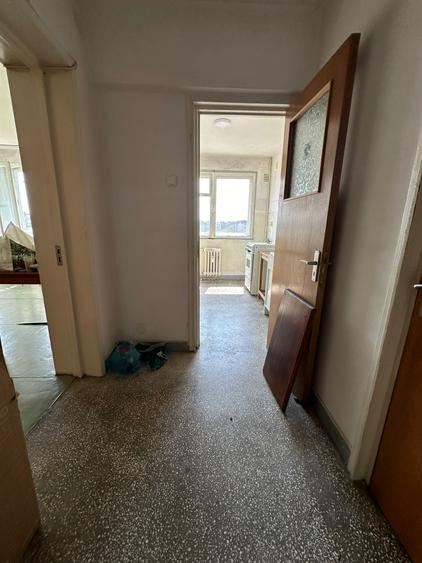 Apartament 2 camere de vanzare Piata Gorjului (Militari)
