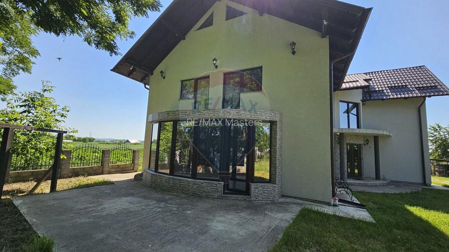 Casă / Vilă cu 6 camere de vânzare in Hânțești, Suceava - 3