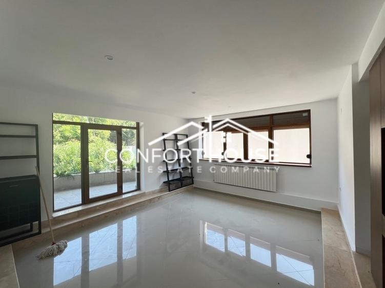Vila D+P+E+M, 9 camere, 722mp teren, Iancu Nicolae -Cambridge School
