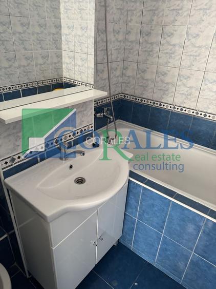 Etaj 2. Bloc izloat. Renovat! - 7