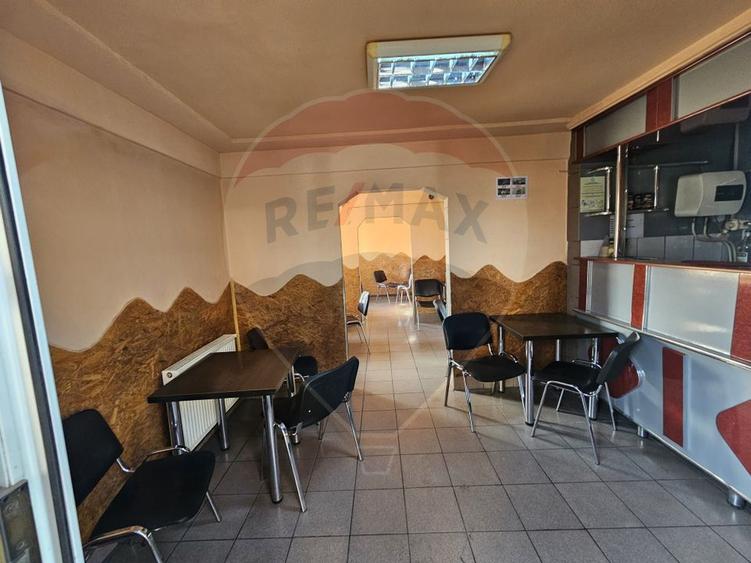Apartament cu 2 camere de vânzare în Cuza Voda, sau spatiu comercial
