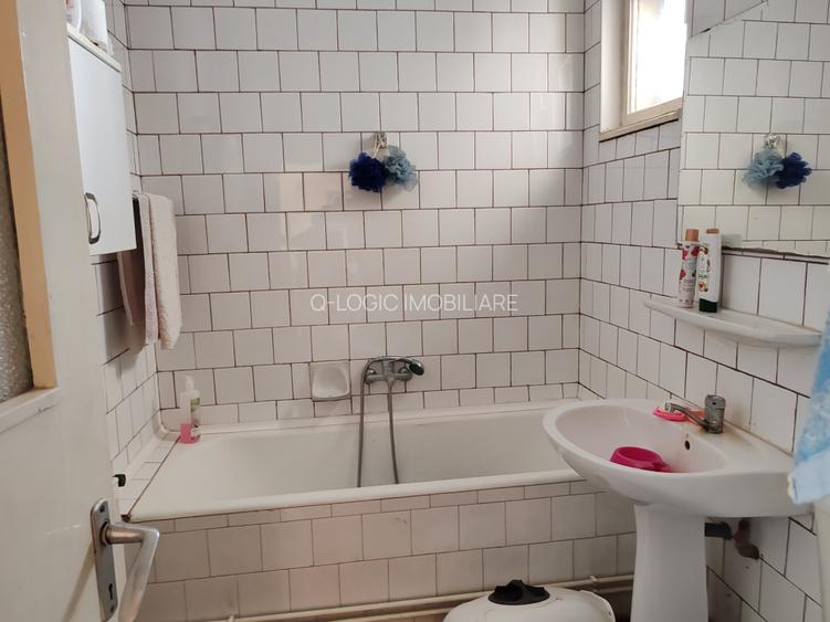Apartament 3 camere liber la vanzare, pozitie deosebita zona Colinei - 14
