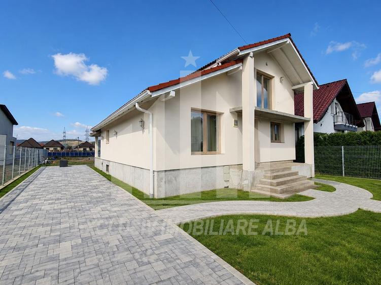 Casa individuala | 174 mp | 651 mp teren | Mobilata si Utilata | Arex