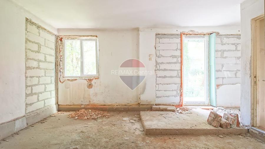 Casă cu potențial în Centrul Civic Brașov | 4 camere - 13