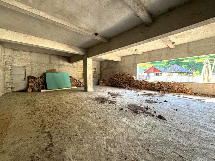 Investiție montană: motel + restaurant, ~20 camere, zona Bicaz–Durău