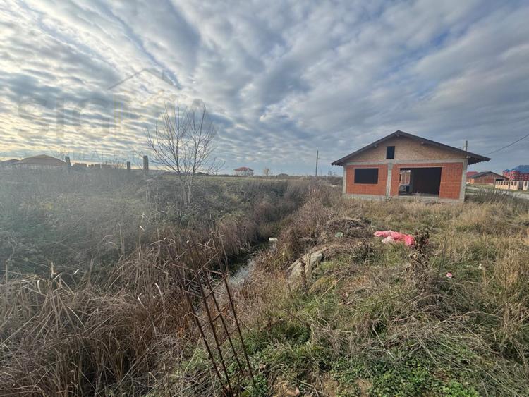 Casa de vanzare in Osorhei, comision 0%, in apropiere de Lukoil!