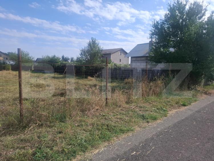 Teren intravilan, 600 mp, deschidere 15 ml, zona Dumbrava