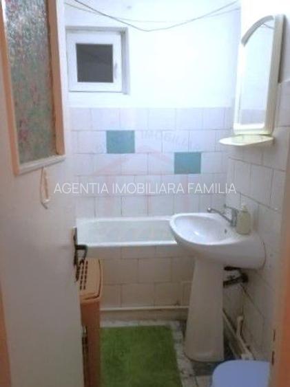 79.900 Euro neg, 3cam, dec. liber, et 1, utilat si mobilat str.Traian - 8