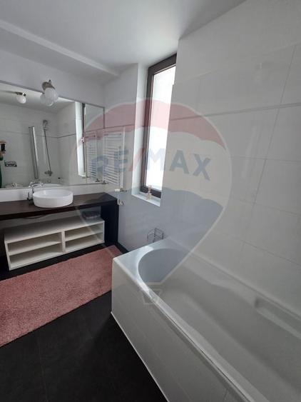 Apartament cu 5 camere de închiriat în zona Herastrau