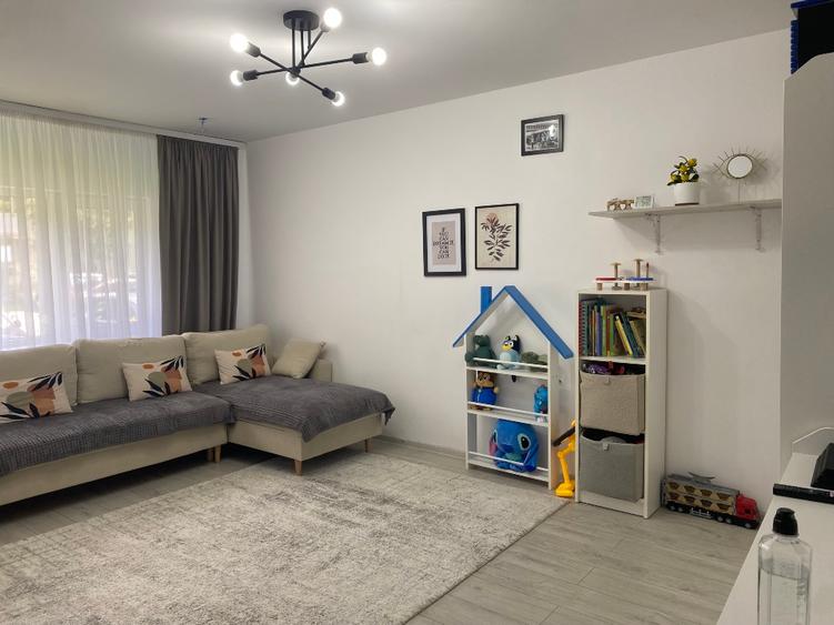 Apartament 2 camere DECOMANDAT+ loc de parcare Trivale