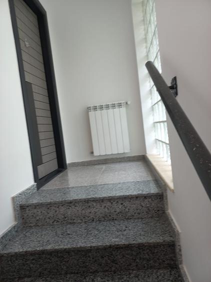 Etaj de 70mp in cladire de birouri