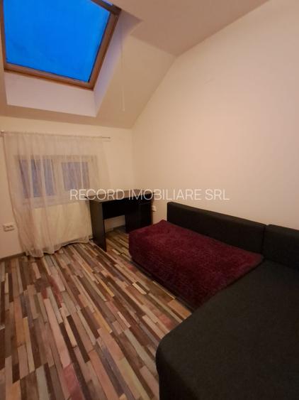 Apartament 3 camere,2 balcoane,parcare str.Florilor - 8