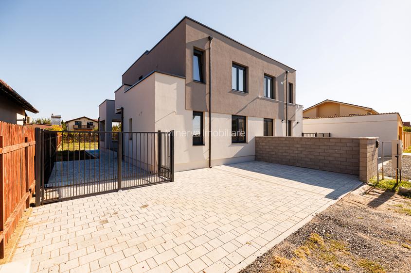 Duplex P+E în Moșnița Nouă, 3 dormitoare, 3 bai, teren 403 mp. Comision 0%
