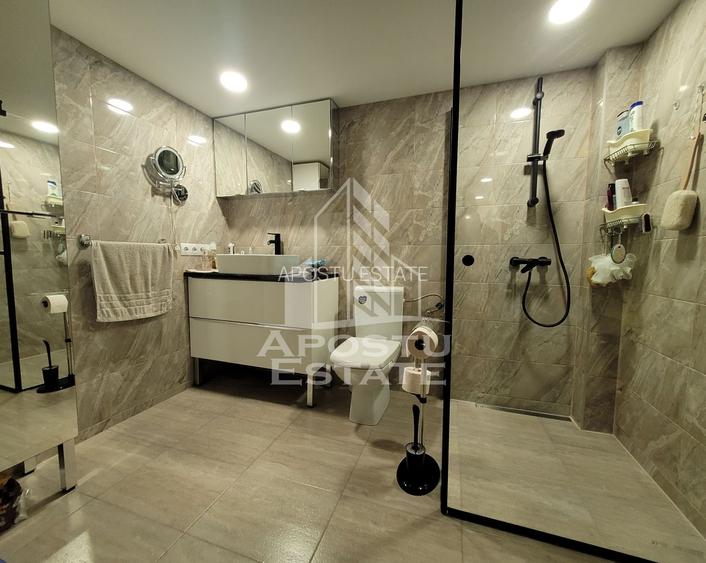 Casa individuala de vanzare, cu 4 camere si 2 garaje, zona Lipovei - 14