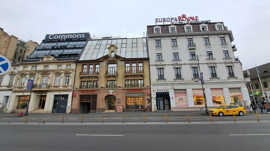 SPATIU COMERCIAL STRADAL ULTRACENTRAL CU VITRINA CU EXPUNERE STRADALA SI VAD