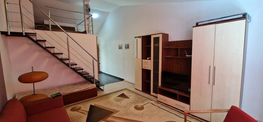 Apartament renovat cu o camera pe 2 nivele | Curte | Parcare | Grigorescu
