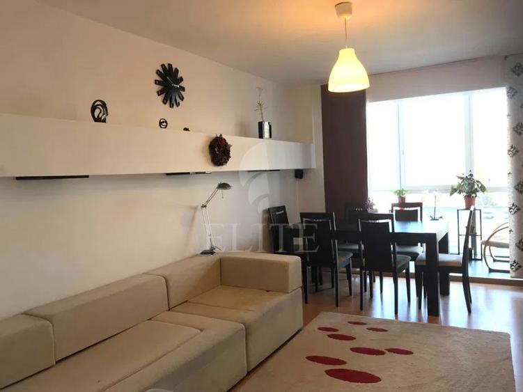 Apartament 2 camere în zona CASA RADIO