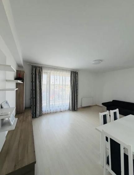 4 CAMERE | SISESTI | STRAULESTI | PARCARE | 110 MP |