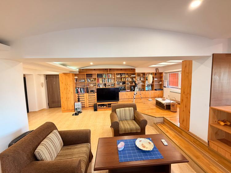 Apartament 2 camere de inchiriat + terasa 40 mp