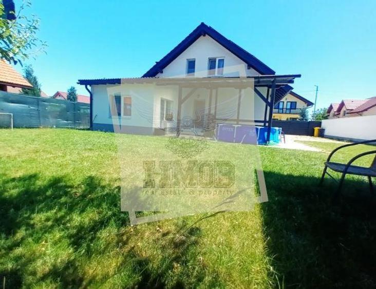 Casa individuala 5 camere terasa acoperita 3 bai si 458 mp teren in Cristian