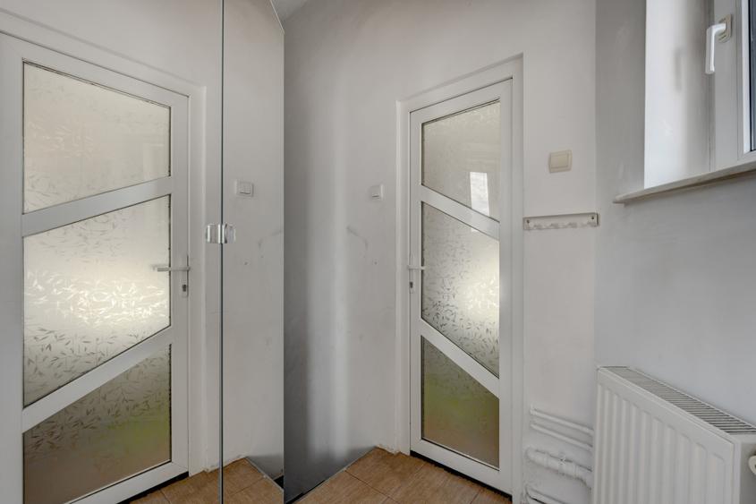 PIATA ROMANA - ASE - APARTAMENT 62 MP, ETAJ 5, CENTRALA PROPRIE!