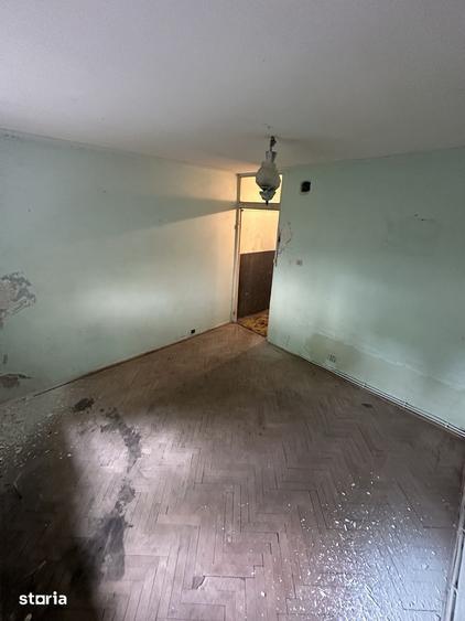 Apartament de renovat cu 2 camere, 50 mpu, parter, Cetate, Alba Iulia
