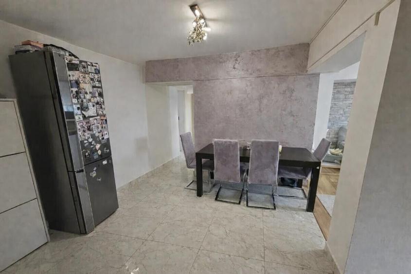 Rond Alba Iulia vanzare ap. 3 camere dec
