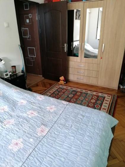 Apartament de vânzare cu 3 camere, zona Abator