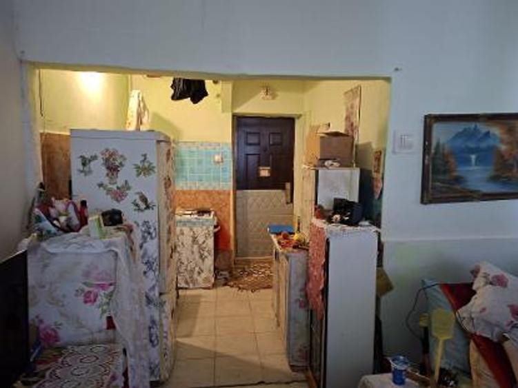 De vanzare garsoniera in Mureseni langa magazinul Darina