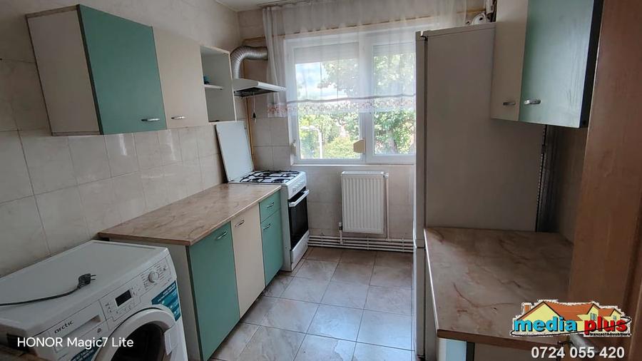 De vanzare apartament 2 camere etajul 3, Micro 40