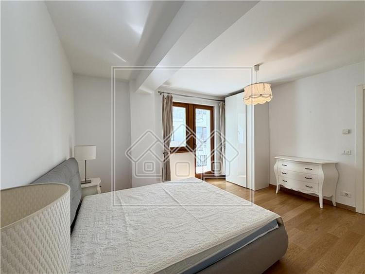 Apartament modern cu 3 camere, 2 bai, parcare subterana - C. Dumbravii