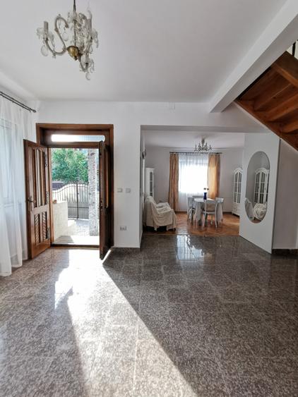 Casa individuala, complet renovata, pe Valea Draganului!