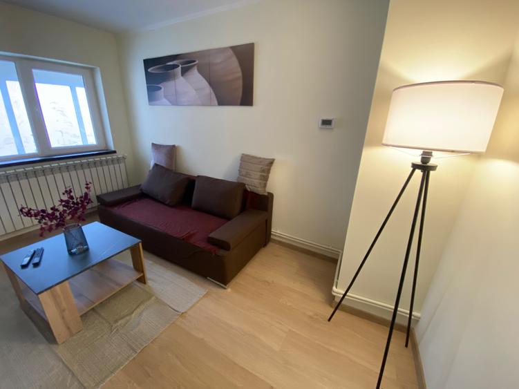 Apartament cu 3 camere, zona Bucium - Hanul "Trei Sarmale"