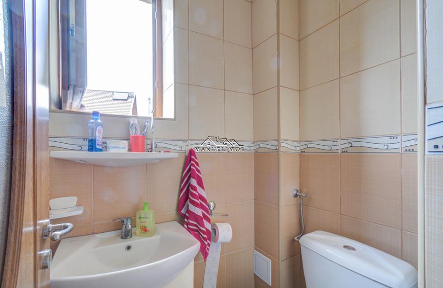 Casa Breaza 187Mp , teren 700Mp , Nistoresti ,priveliste frumoasa