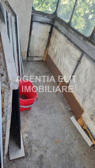 Apartament 3 camere, zona Bucovina